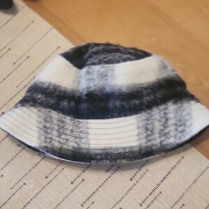 H&M Wool Blend Bucket Hat